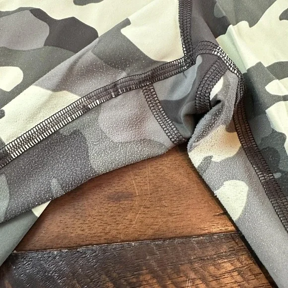 Lululemon Leggings Womens 14 Green Camo High Rise 7/8 Side Pockets Yoga Gym - Picture 3 of 10